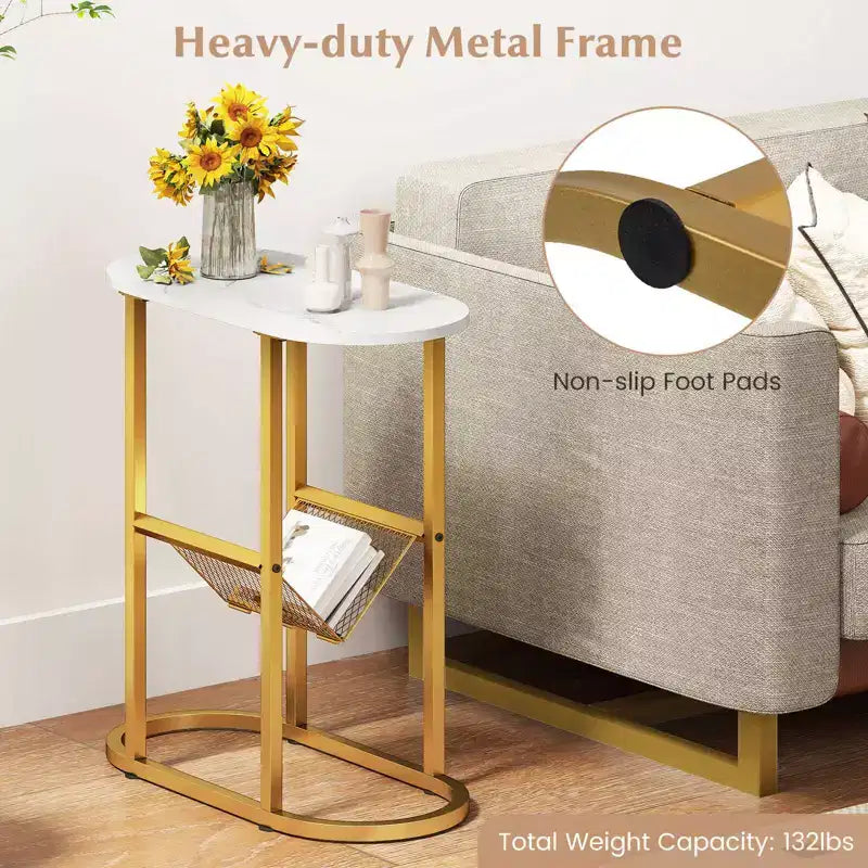 Table d'appoint avec plateau en faux marbre et porte-revues, cadre en métal robuste, marron/blanc